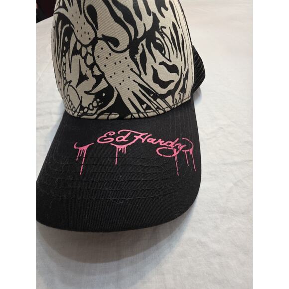 Ed Hardy Vintage Snapback Men's One Size Fits All Trucker Hat - Picture 2 of 6